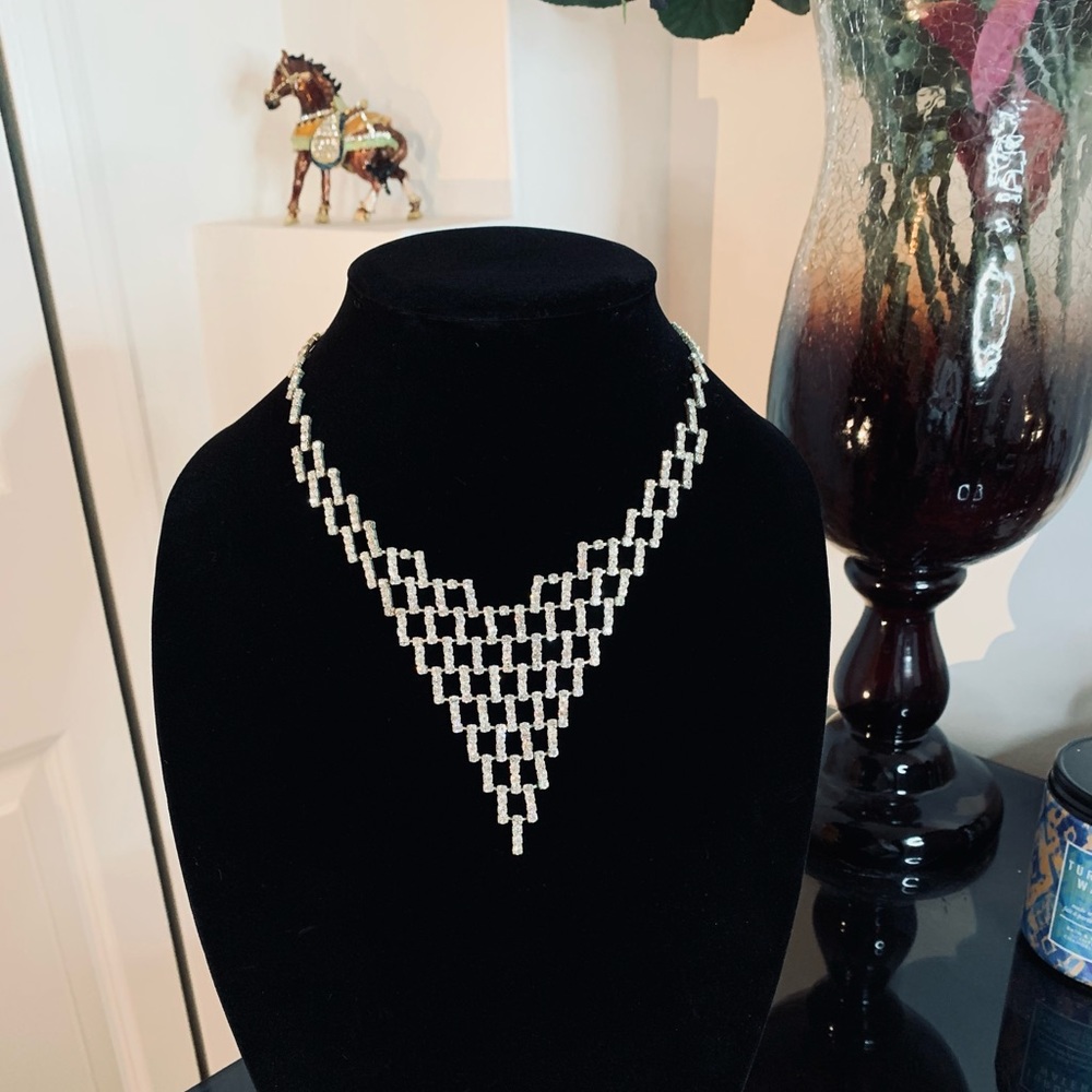 Special occasion faux diamnond necklace🤍